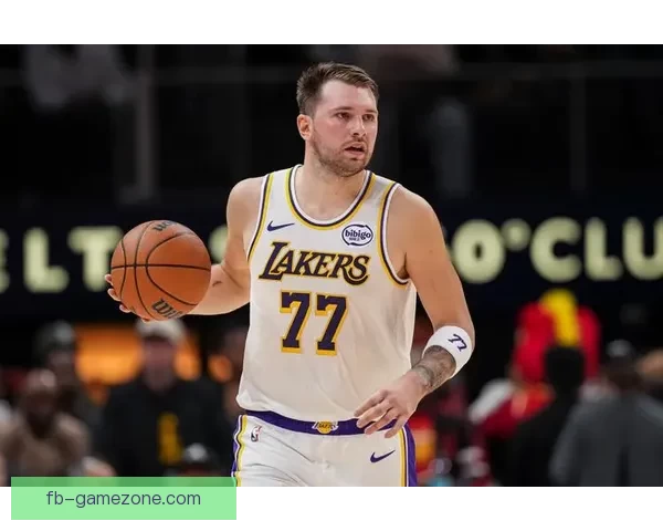 东契奇因第16次技犯与扎威发生肢体冲突 自动禁赛一场